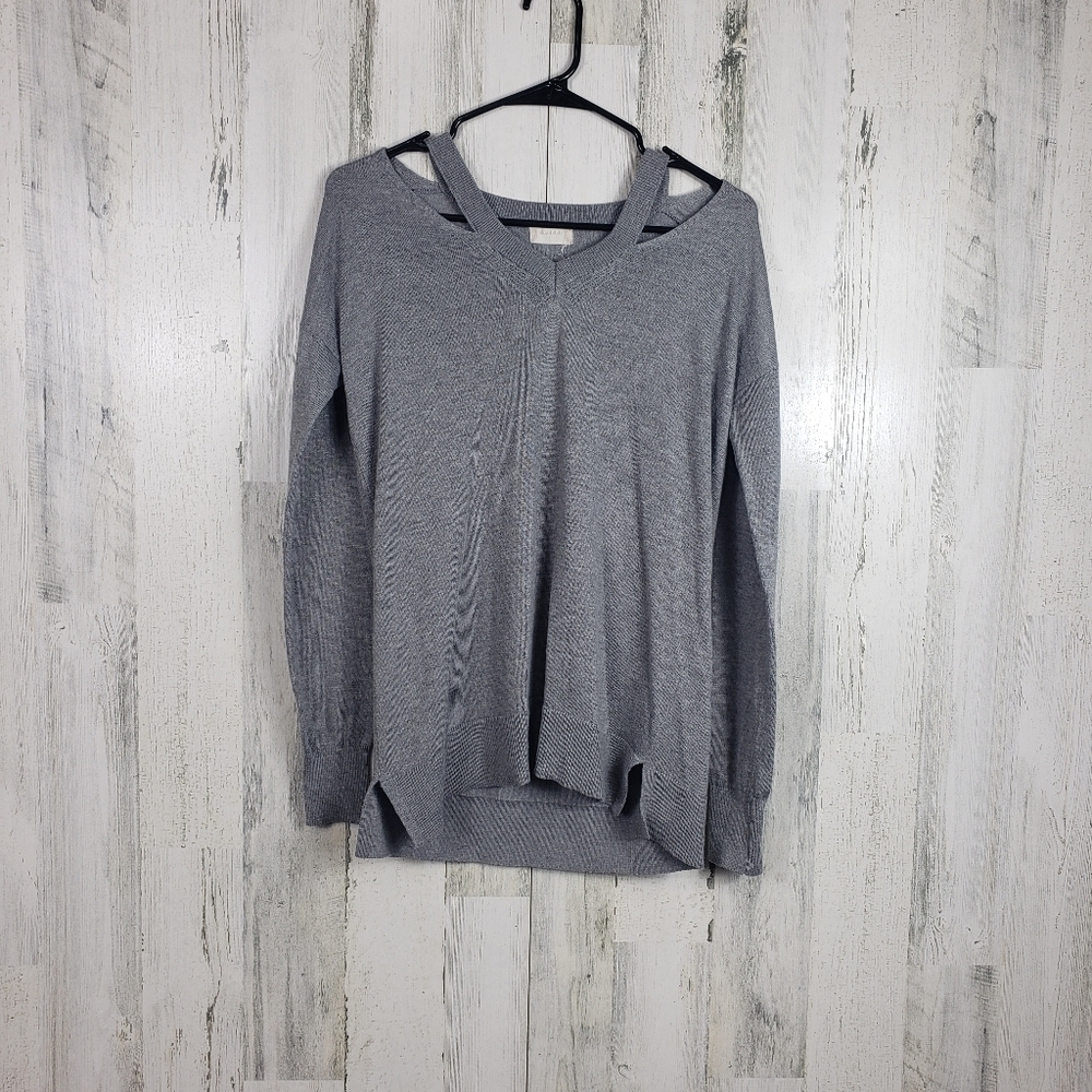 Altard state gray cold shoulder sweater size small